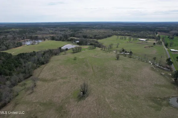 $1,400,000 | 107 Co Road, Pachuta, MS 39347