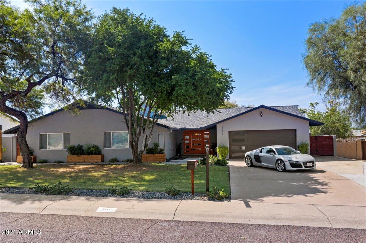 2117 East Lawrence Road Phoenix, AZ 85016 - Photo 1 of 40 Front of Home