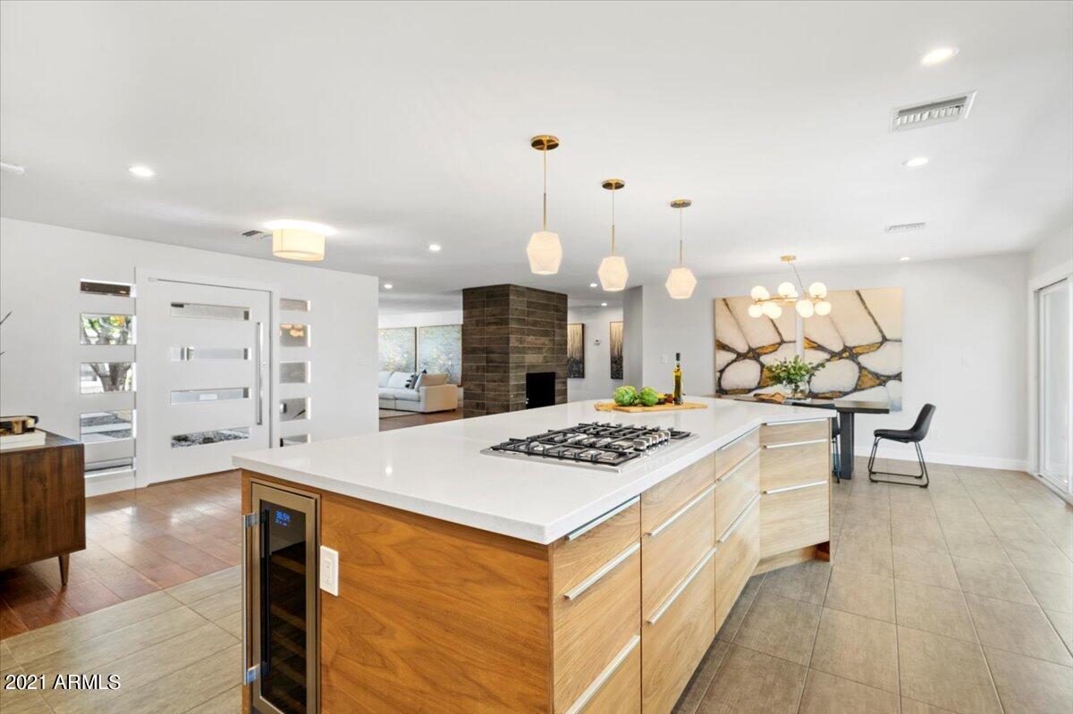 2117 East Lawrence Road Phoenix, AZ 85016 - Photo 11 of 40 Kitchen