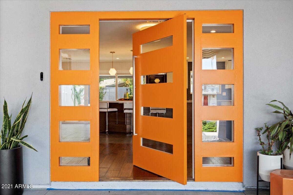 2117 East Lawrence Road Phoenix, AZ 85016 - Photo 5 of 40 Front Entrance