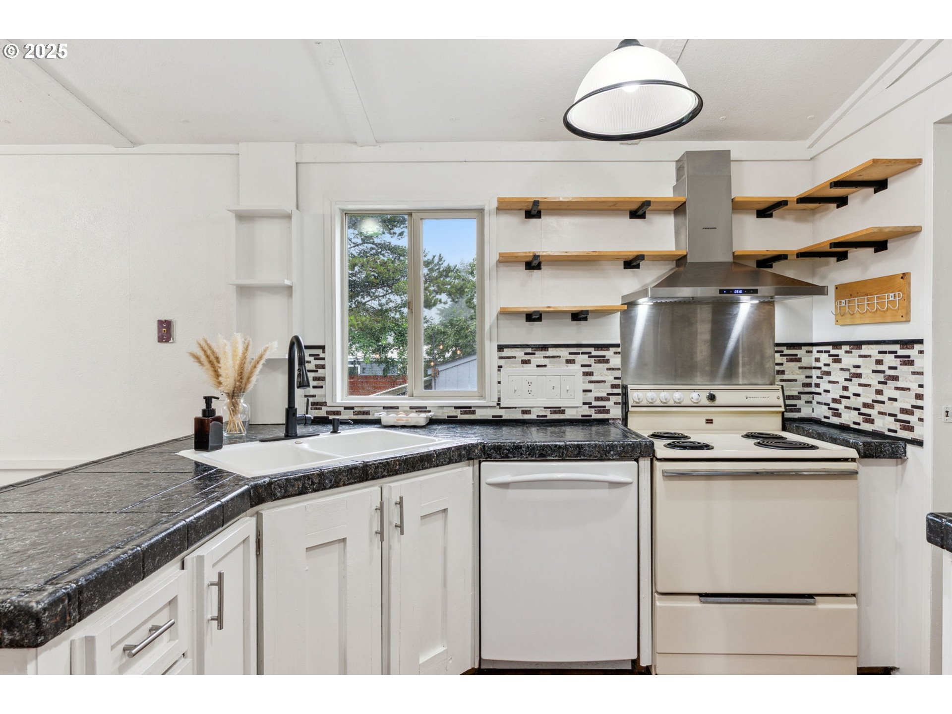 191 Metzger Road Carson, WA 98610 - Photo 25 of 40 Gallery Image 25
