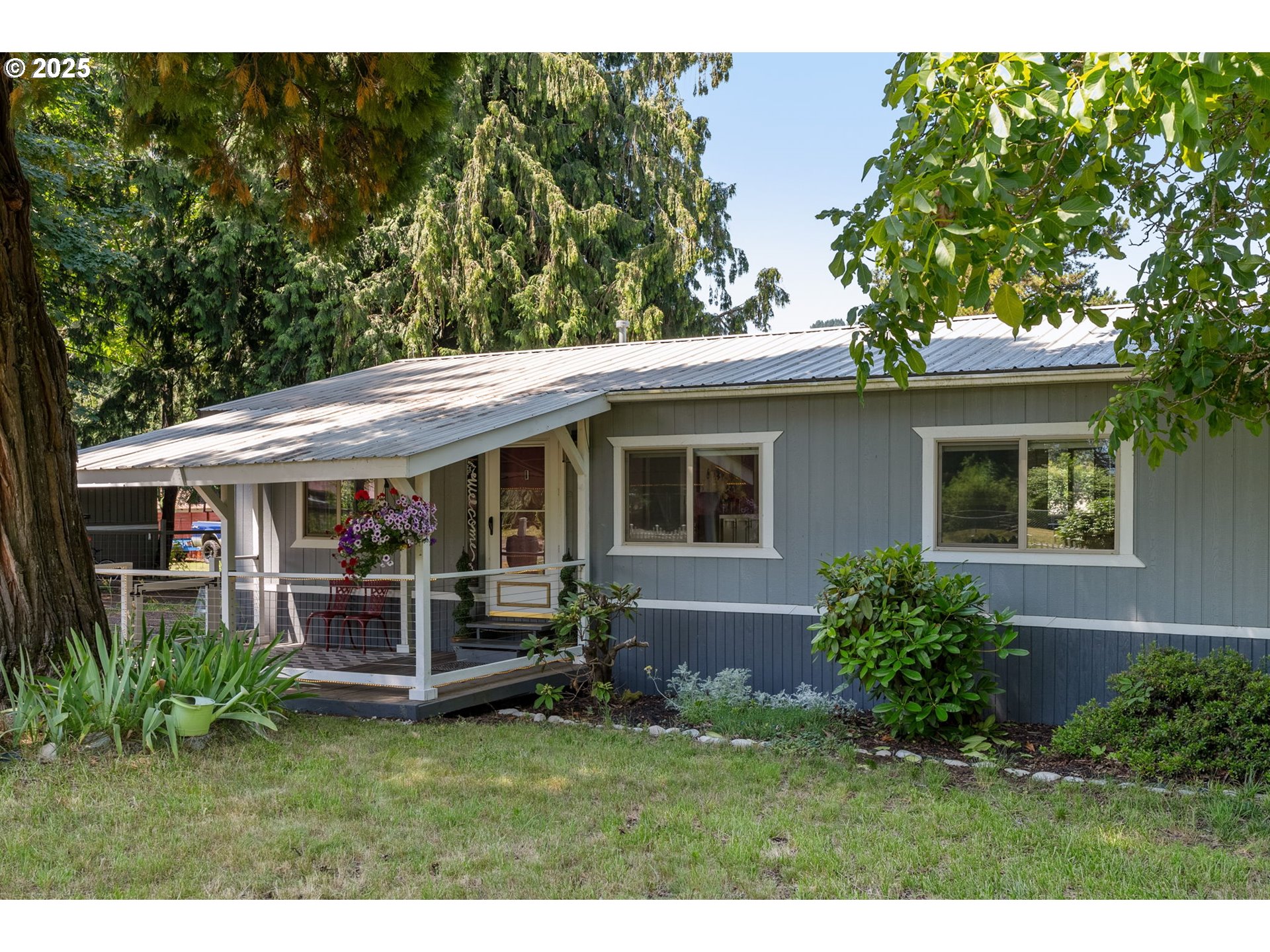 191 Metzger Road Carson, WA 98610 - Photo 4 of 40 Gallery Image 4