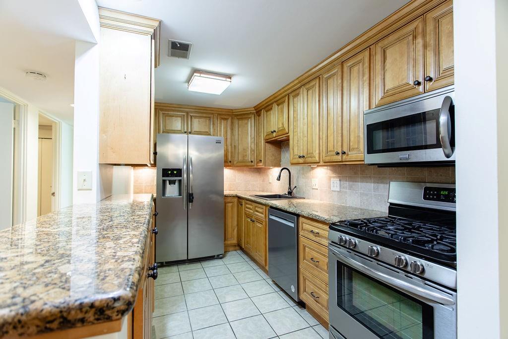1407 Kenzie Road Pittsburgh, PA 15205 - Photo 8 of 42 Gallery Image 8