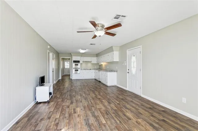 $289,900 | 619 Bellanger Street, Harvey, LA 70058