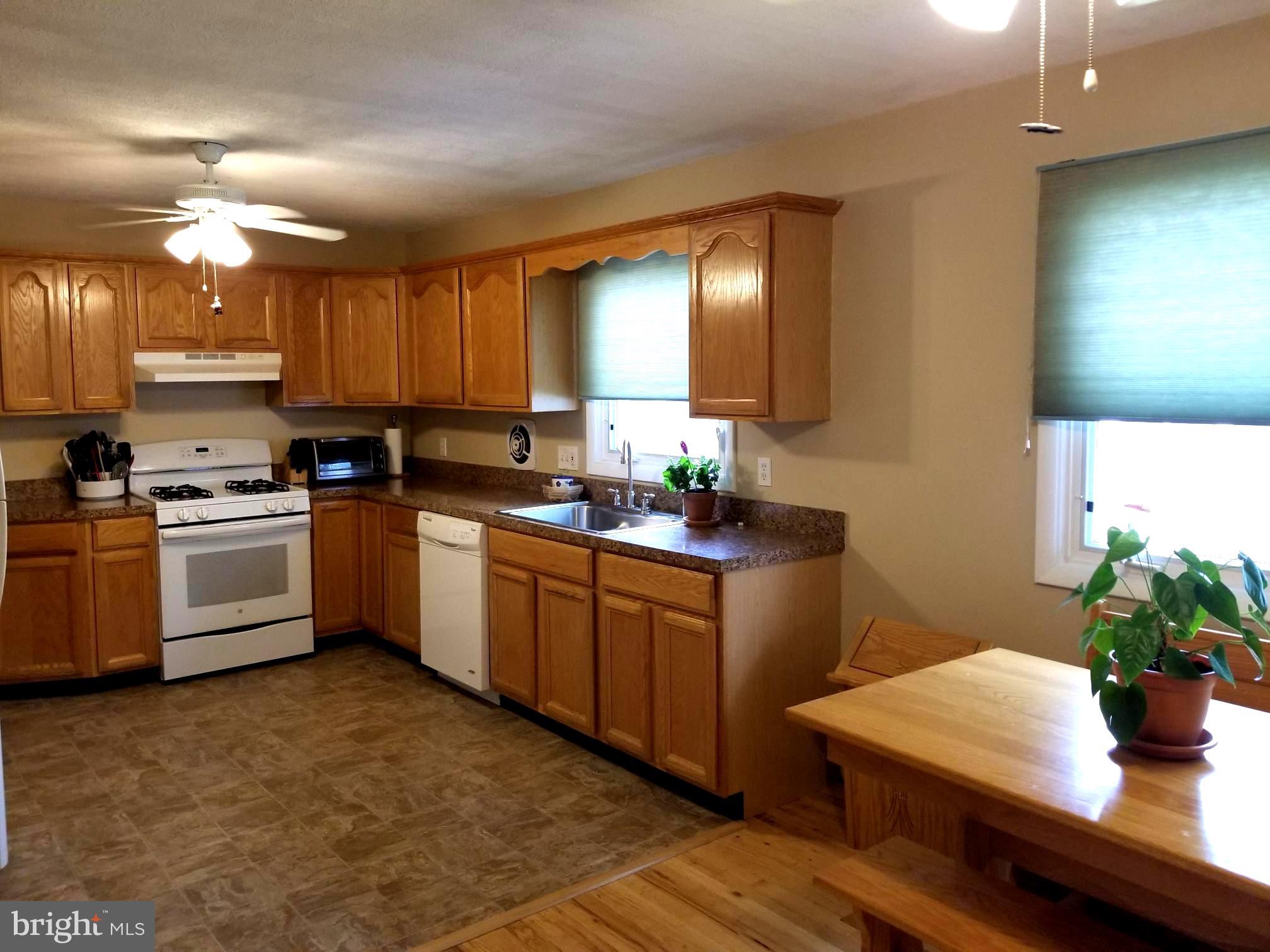 3 Spring Valley Lane Ewing, NJ 08638 - Photo 14 of 36 Gallery Image 14
