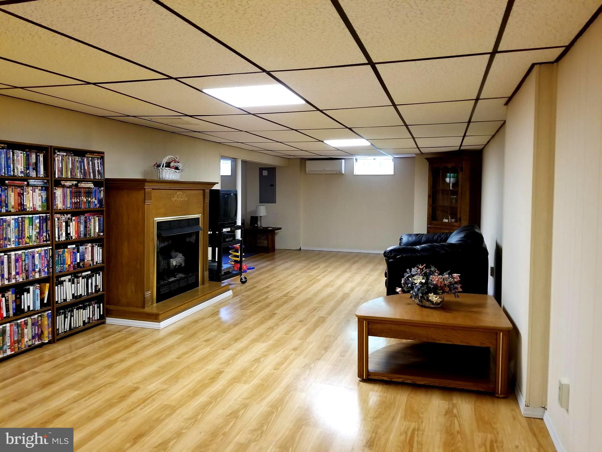 3 Spring Valley Lane Ewing, NJ 08638 - Photo 26 of 36 Gallery Image 26