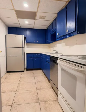 $1,950 | 1805 Sans Souci Boulevard, Unit 501, North Miami, FL 33181