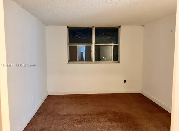 $1,950 | 1805 Sans Souci Boulevard, Unit 501, North Miami, FL 33181