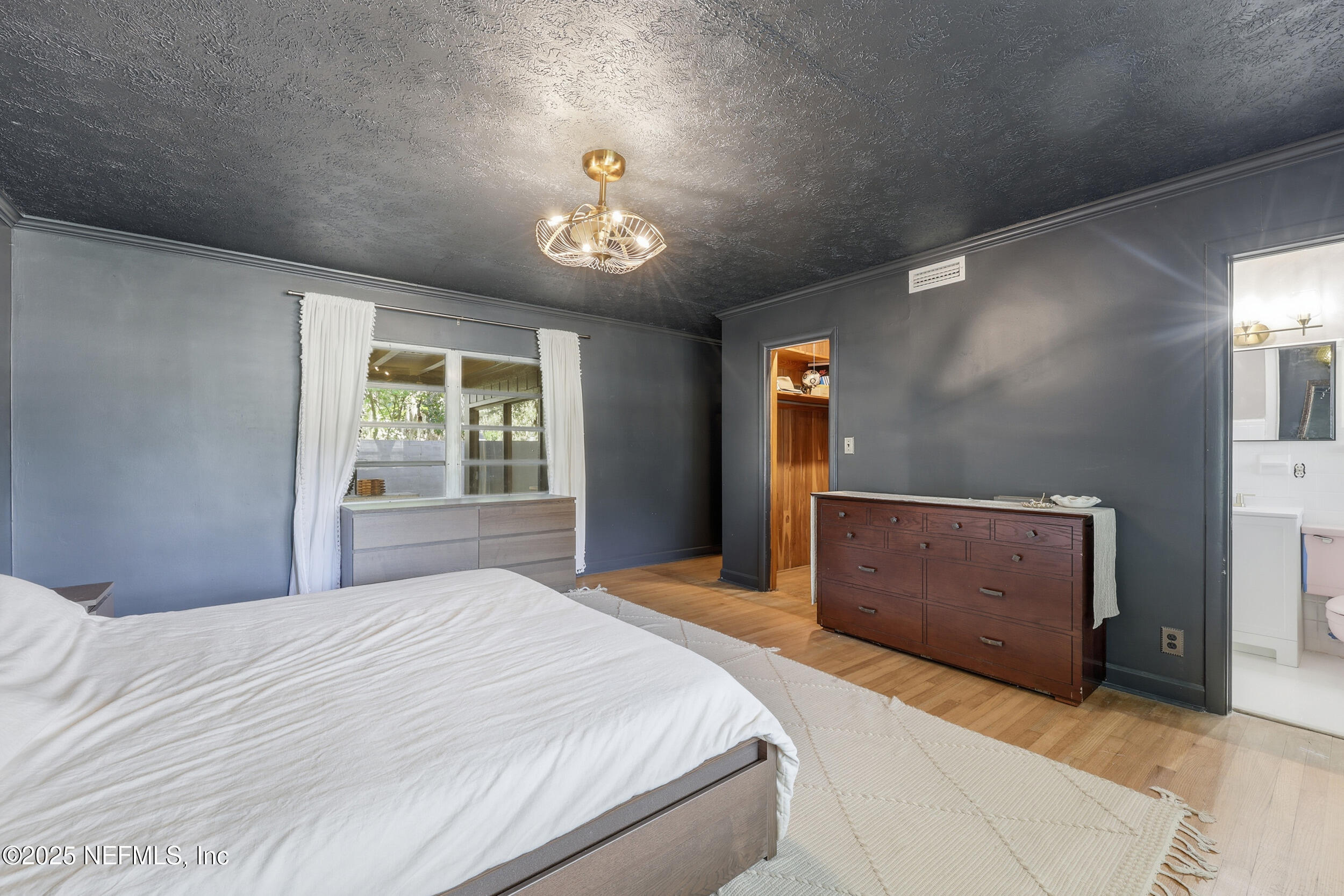 1315 Mayfair Road Jacksonville, FL 32207 - Photo 29 of 48 Primary Bedroom
