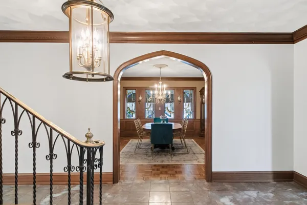 $1,400,000 | 1001 Highway 33, Portage, WI 53901