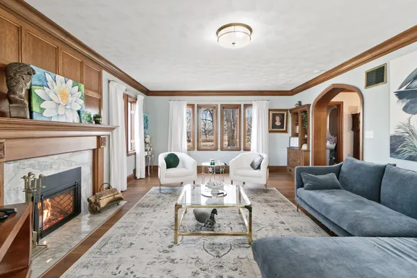 $1,400,000 | 1001 Highway 33, Portage, WI 53901