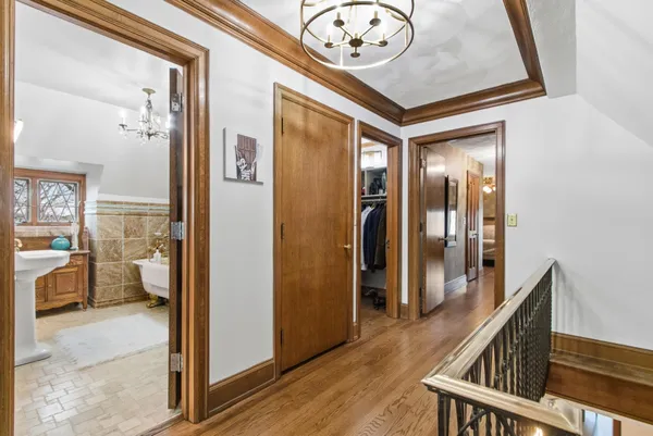 $1,400,000 | 1001 Highway 33, Portage, WI 53901