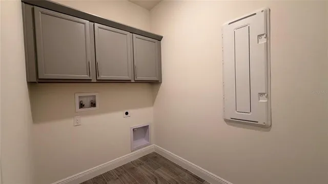 $299,990 | 7626 Sea Oak Court, Palmetto, FL 34221