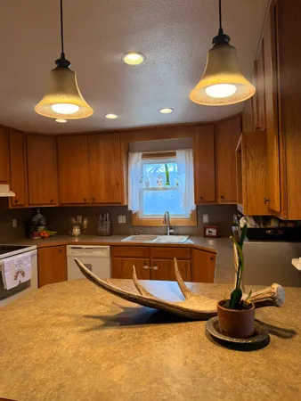 $350,000 | 511 Wiley Avenue, Encampment, WY 82325