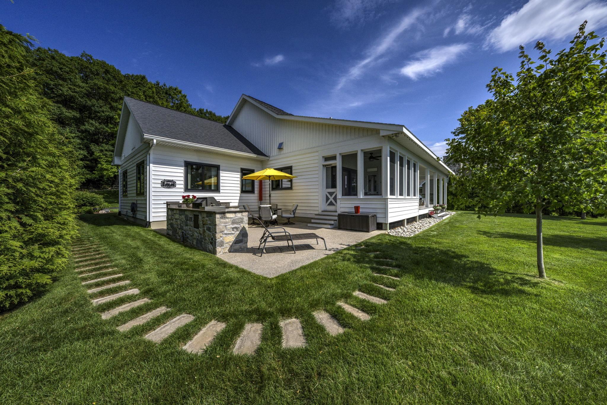 7802 South Lakeview Road Traverse City, MI 49684 - Photo 51 of 72 1937768-59e6b52a-9e1b-4e93-bb3d-661d4a3c34c6.JPG