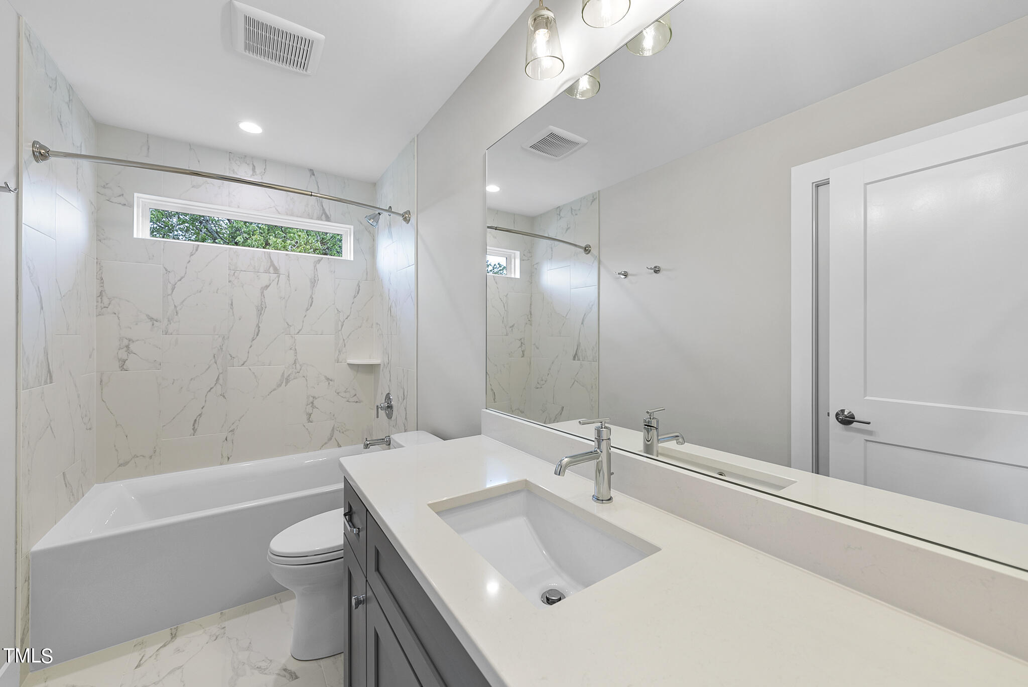 208 Grand Avenue Raleigh, NC 27606 - Photo 20 of 23 DSC05293