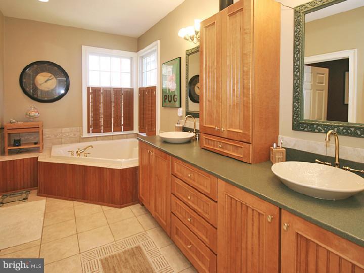 6832 Chapel Road New Hope, PA 18938 - Photo 14 of 25