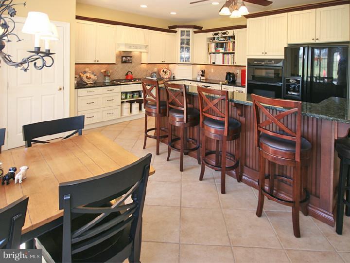 6832 Chapel Road New Hope, PA 18938 - Photo 8 of 25
