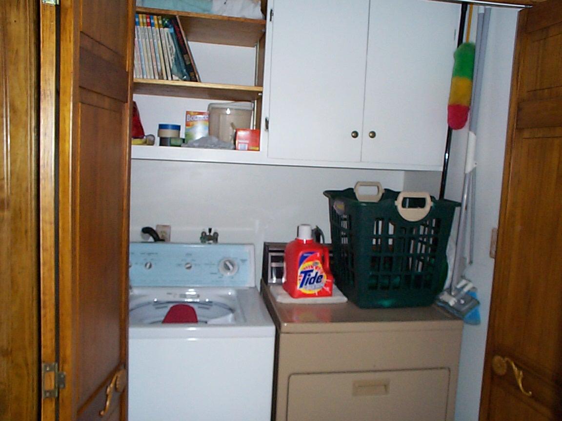 230 High Crest Road Canadensis, PA 18325 - Photo 9 of 20 Laundry View