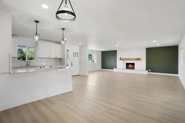 $689,000 | 304 Alta Vista Avenue, Roseville, CA 95678