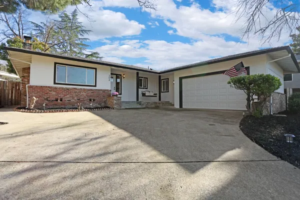 $689,000 | 304 Alta Vista Avenue, Roseville, CA 95678