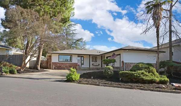 $689,000 | 304 Alta Vista Avenue, Roseville, CA 95678