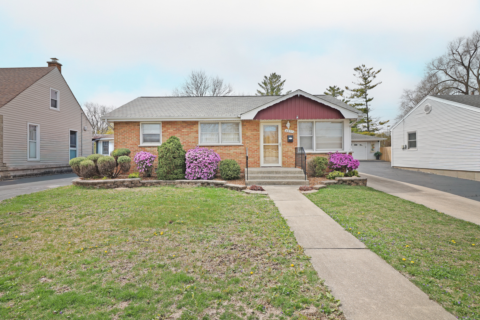 6027 Washington Street Chicago Ridge, IL 60415 - Photo 1 of 14 Gallery Image 1