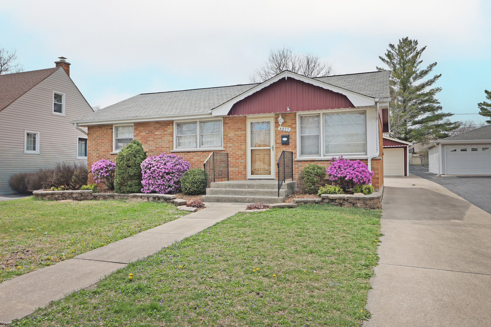6027 Washington Street Chicago Ridge, IL 60415 - Photo 2 of 14 Gallery Image 2