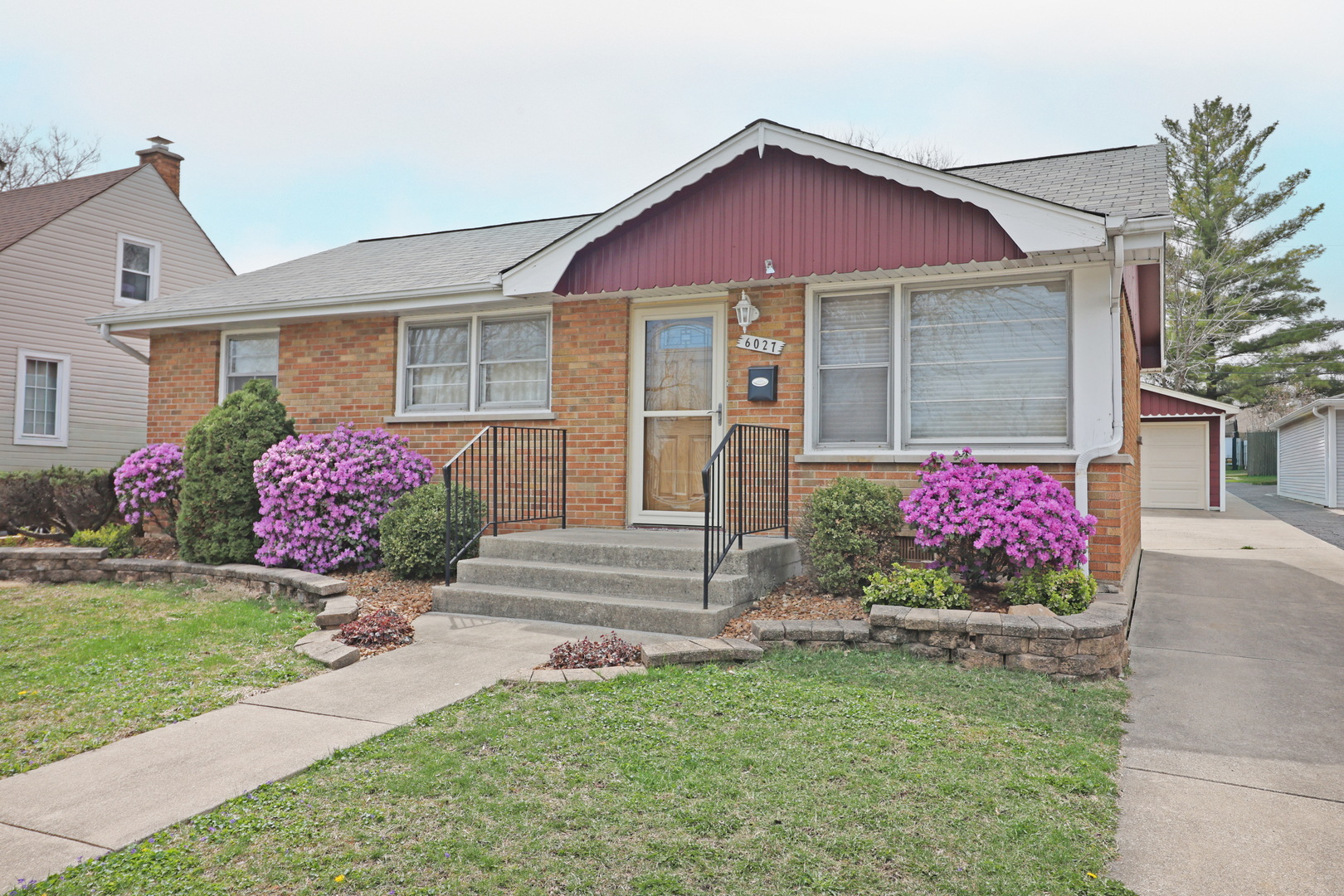 6027 Washington Street Chicago Ridge, IL 60415 - Photo 3 of 14 Gallery Image 3
