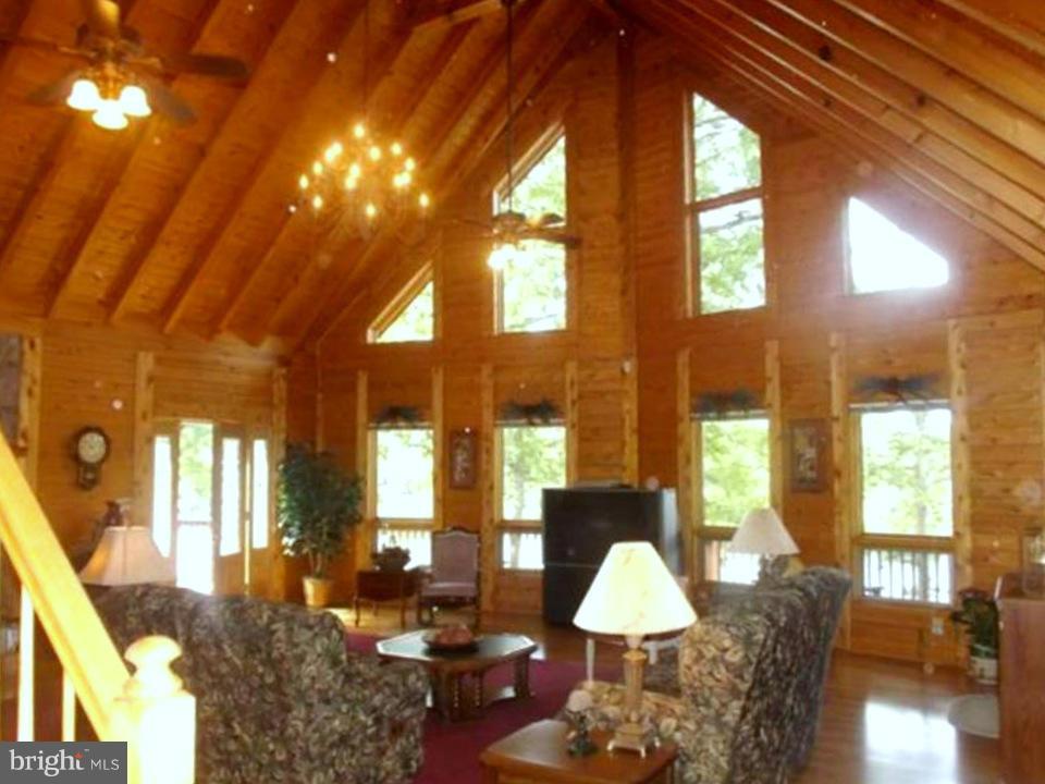 2 Jason Circle Ruther Glen, VA 22546 - Photo 10 of 30 Family Room