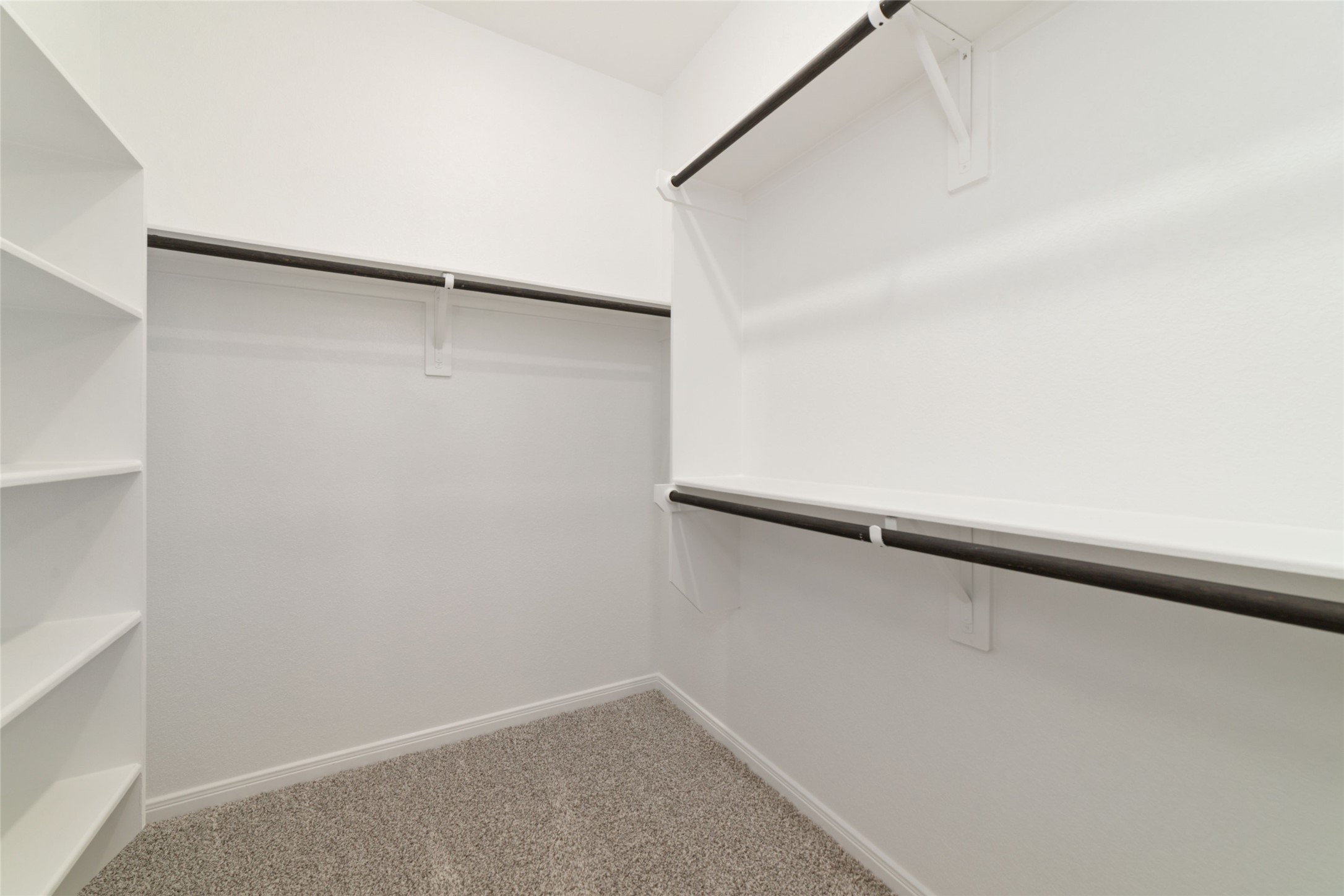 135 East Coralburst Loop, Unit 1 Montgomery, TX 77316 - Photo 18 of 22 a view of small space