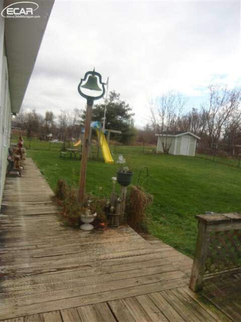 16219 Falk Road Holly, MI 48442 - Photo 17 of 17 20428084-16.JPG
