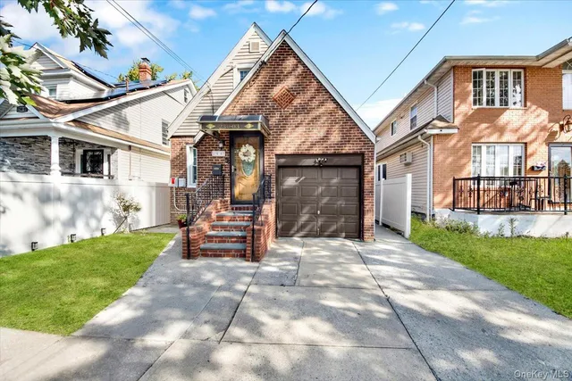 $849,000 | 230-03 144th Avenue | Brookville