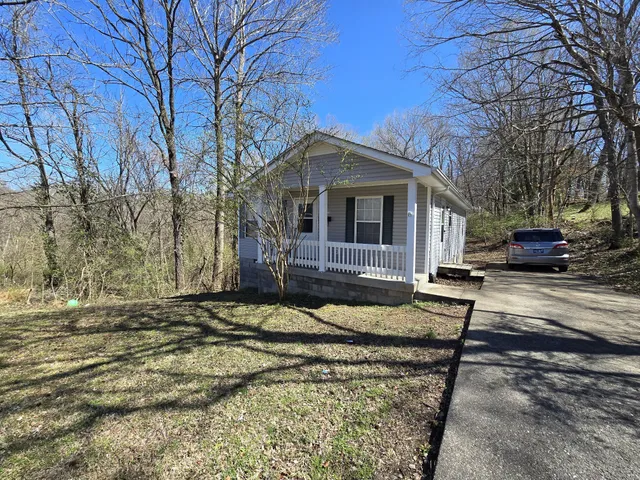 $1,275 | 1007 Walnut Drive, Clarksville, TN 37040