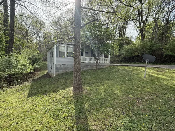 $1,225 | 1007 Walnut Drive, Clarksville, TN 37040