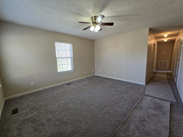 $1,275 | 1007 Walnut Drive, Clarksville, TN 37040