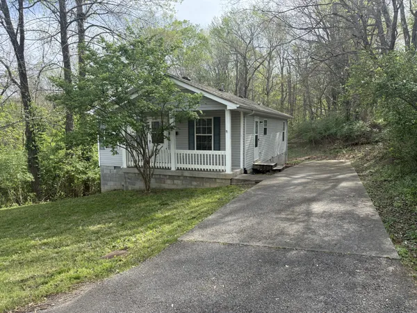 $1,225 | 1007 Walnut Drive, Clarksville, TN 37040
