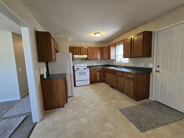 $1,275 | 1007 Walnut Drive, Clarksville, TN 37040