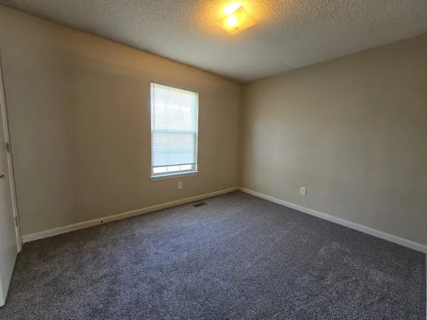$1,225 | 1007 Walnut Drive, Clarksville, TN 37040