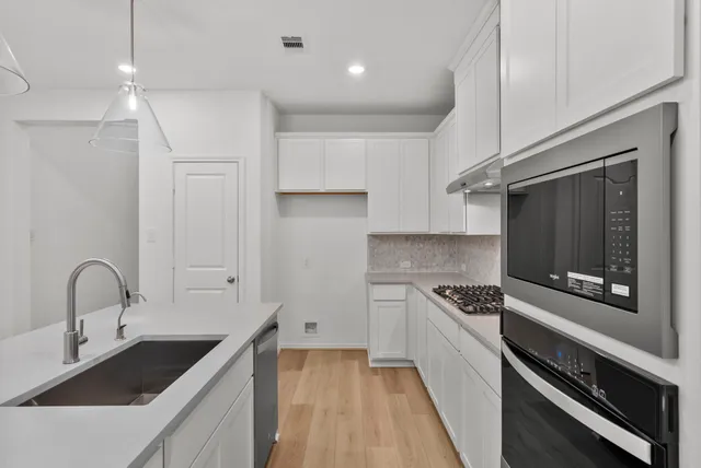 $499,990 | 22403 Sawmill Pass Lane, Porter, TX 77365