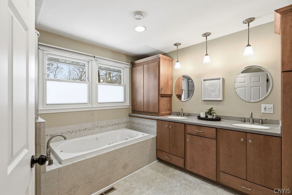 206 Haywood Road Geddes, NY 13219 - Photo 27 of 49