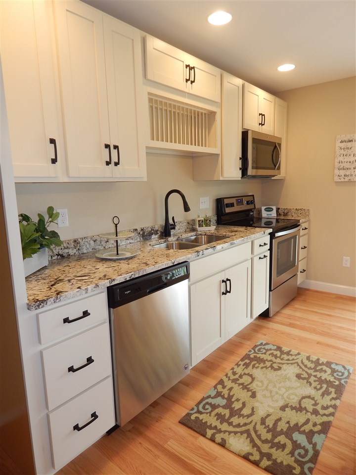 264 Drakeside Road, Unit 3 Hampton, NH 03842 - Photo 5 of 34 Gallery Image 5
