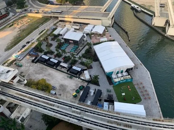$3,100 | 31 Southeast 5th Street, Unit 2603, Miami, FL 33131