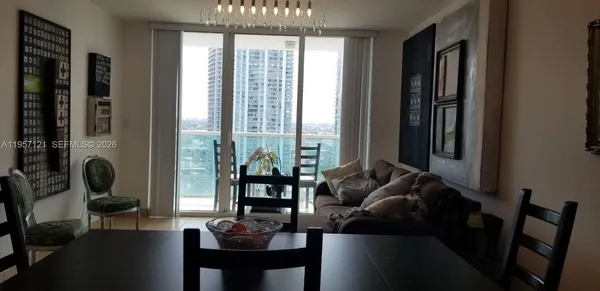$3,100 | 31 Southeast 5th Street, Unit 2603, Miami, FL 33131