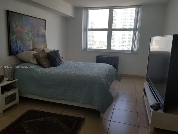 $3,100 | 31 Southeast 5th Street, Unit 2603, Miami, FL 33131