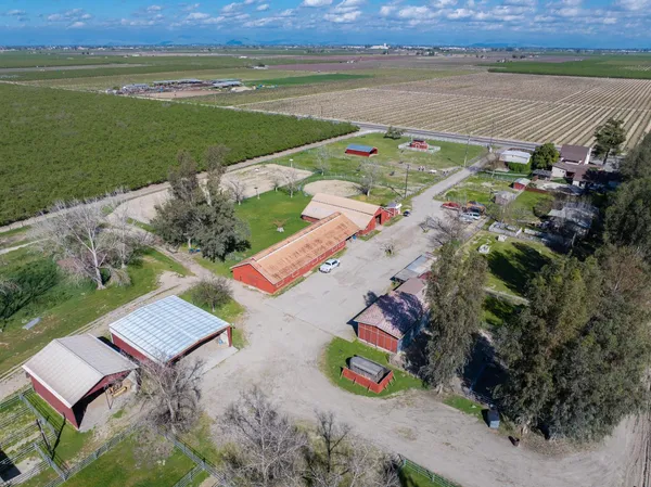 $1,850,000 | 14901 South Highland Avenue, Selma, CA 93662