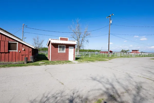 $1,850,000 | 14901 South Highland Avenue, Selma, CA 93662