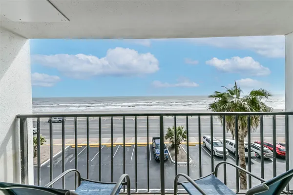 $249,000 | 7310 Seawall Boulevard, Unit 402, Galveston, TX 77551