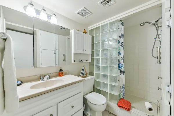 $249,000 | 7310 Seawall Boulevard, Unit 402, Galveston, TX 77551