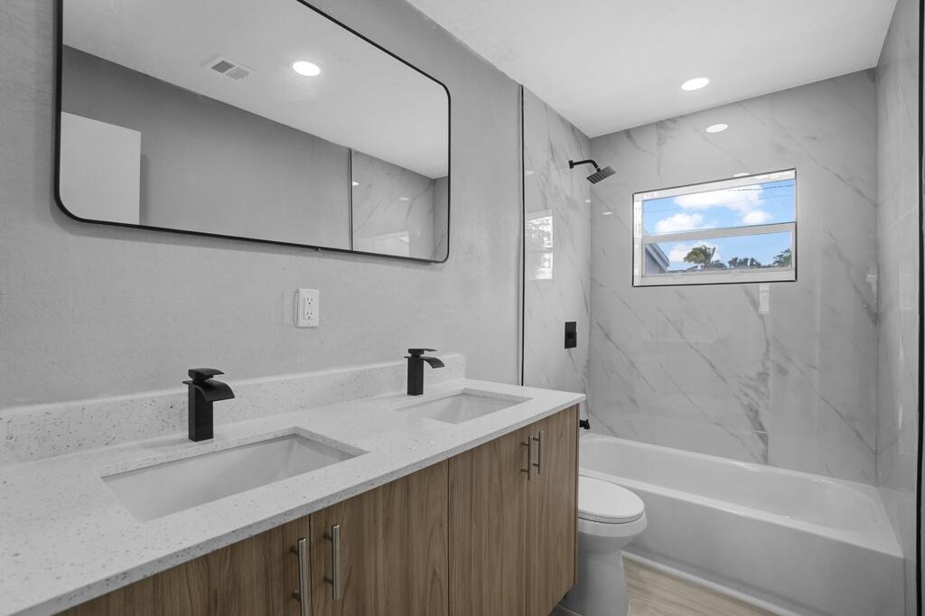 6721 Simms Street Hollywood, FL 33024 - Photo 21 of 25 24_1024px